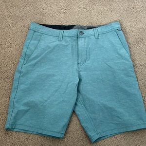 Volcom men’s hybrid shorts size 33 green